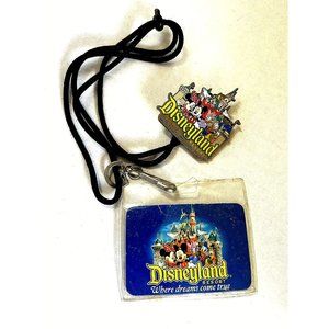 Disney Disneyland Resort Where Dreams Come True Necklace + Badge